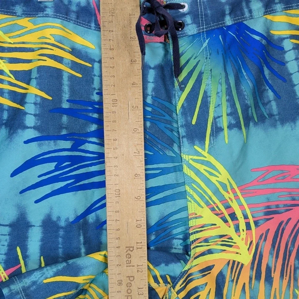 Hurley Board Shorts Men's 38 Tie Dye Palm Print Blue Swim‎ Trunks Beach